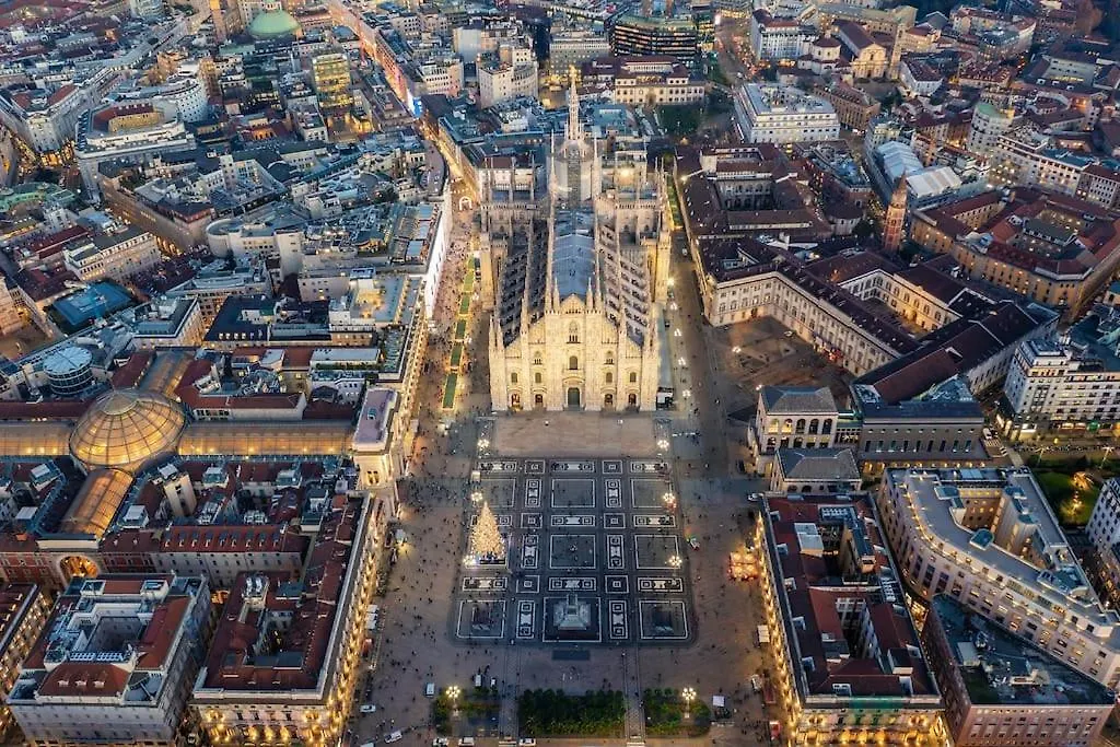 Appartamento Duomo-Fiera Mi Master Suite Design Wifi+Netflix Milano